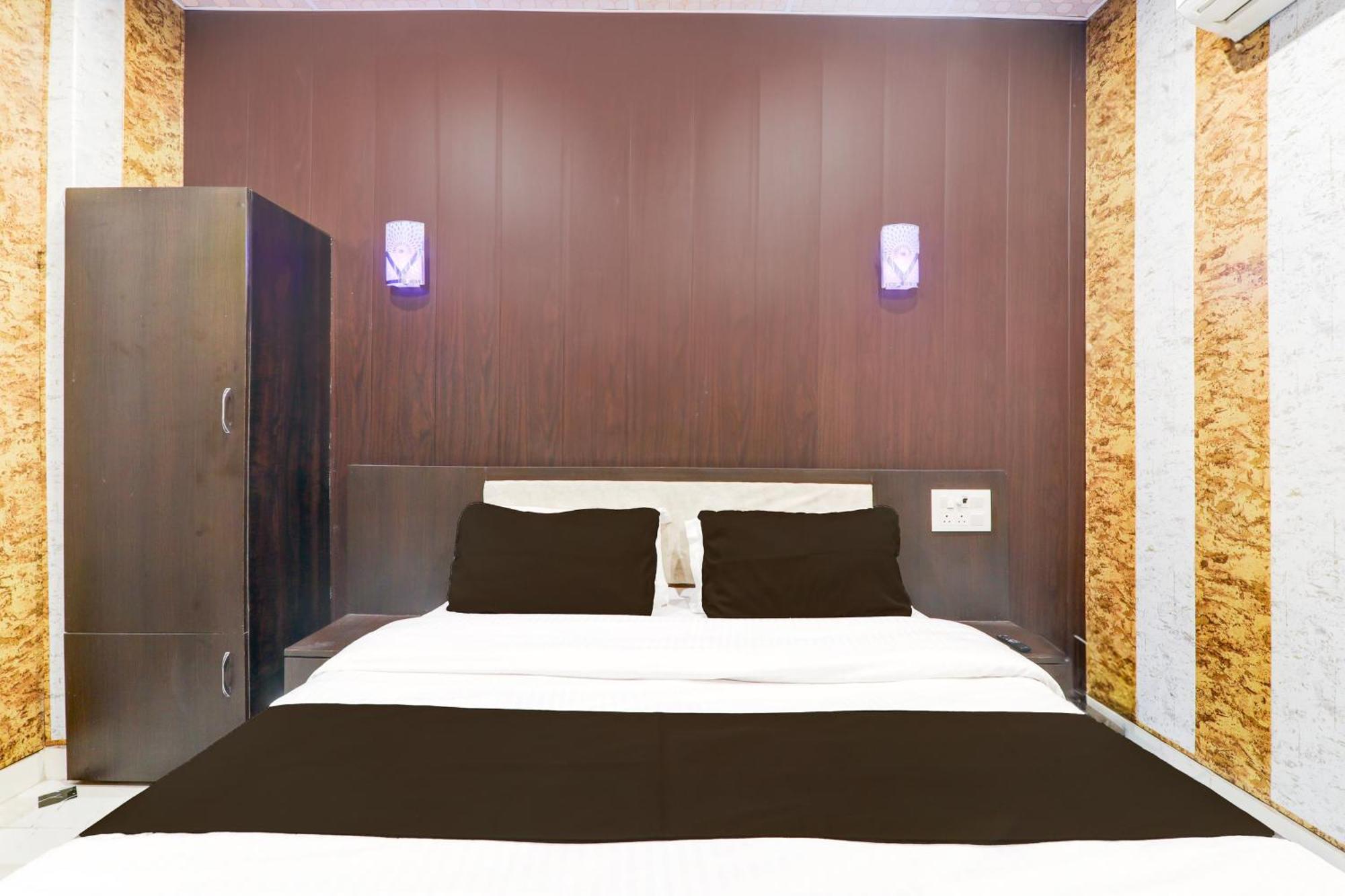 Hotel North Residency
